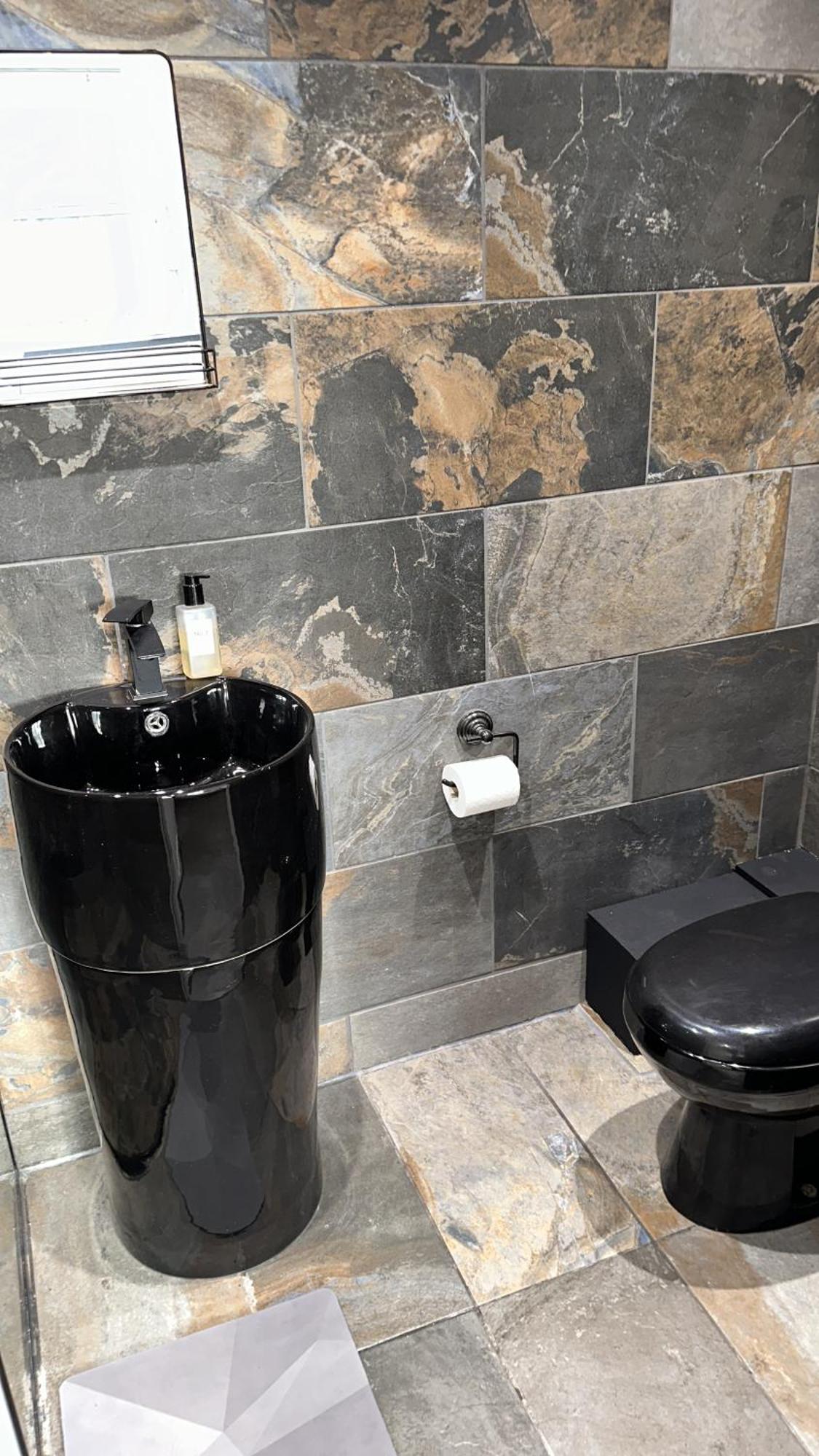 Modern Harrogate House Sleeps 10, Cinema Room & Hot Tub Esterno foto